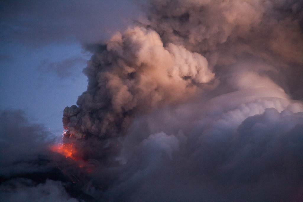 Photo Tungurahua Volcano erupts, Ecuador 