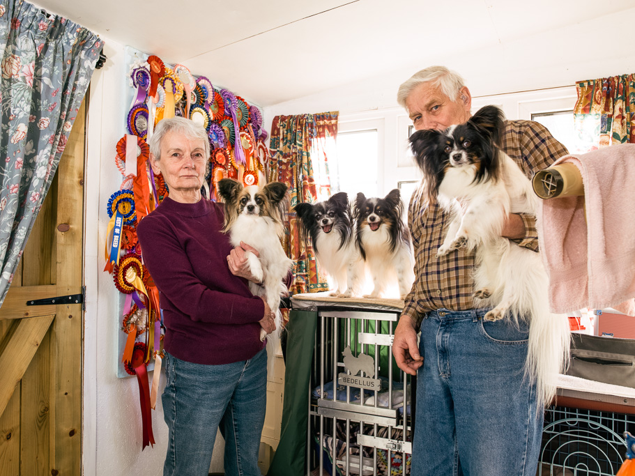 Photo Anatomy of an English country estate. Bob and Pat and their show dogs.